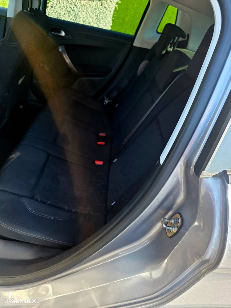 Peugeot 2008 e-HDi FAP 92 STOP & START Allure - 13