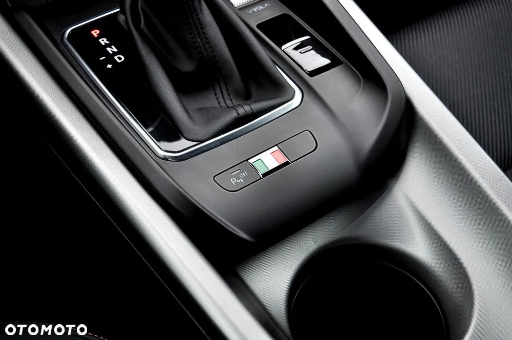 Alfa Romeo Tonale 1.5 T4 GSE mHEV TI DCT - 28