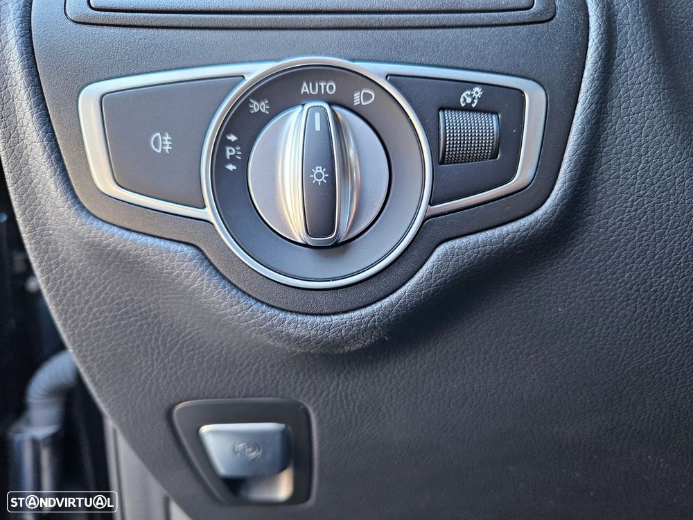 Mercedes-Benz GLC 300 de 4Matic 9G-TRONIC AMG Line Plus - 30
