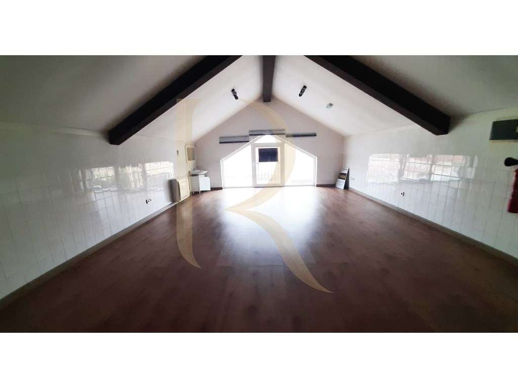 Armazém industrial isolado com logradouro em Fernão Ferro - Grande imagem: 5/13