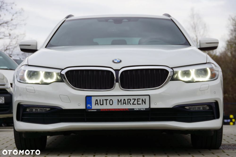 BMW Seria 5 520d xDrive Sport Line - 3