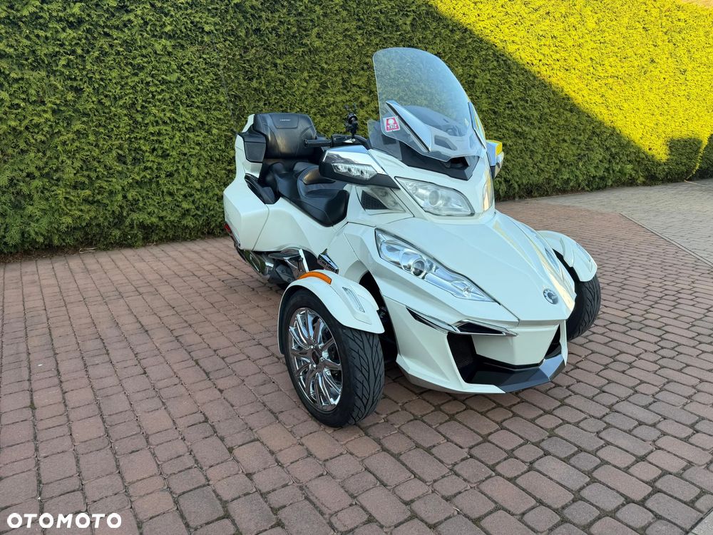 Can-Am Spyder - 1