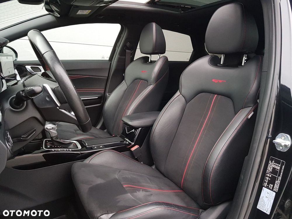 Kia ProCeed 1.6 T-GDI GT DCT - 22