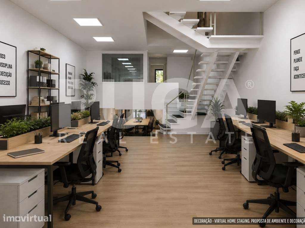 Espaço Comercial e de Serviços | 2 Pisos e Espaços Exteriores | Car... - Grande imagem: 2/16