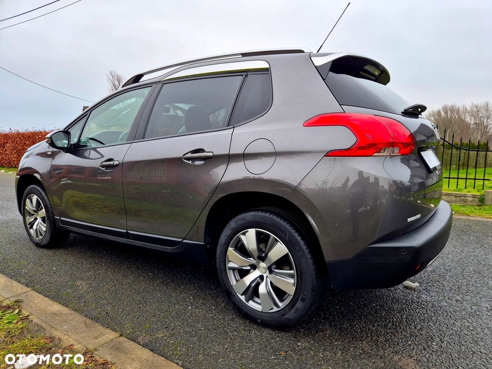 Peugeot 2008 PureTech 82 Style - 21