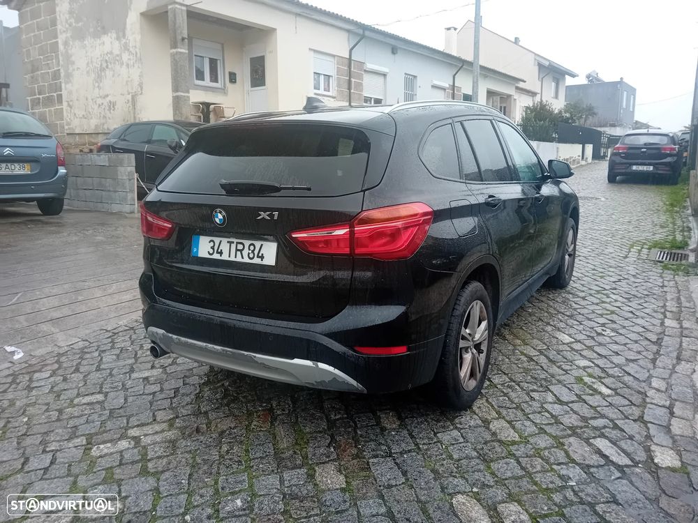 BMW X1 16 d sDrive Line Sport - 8