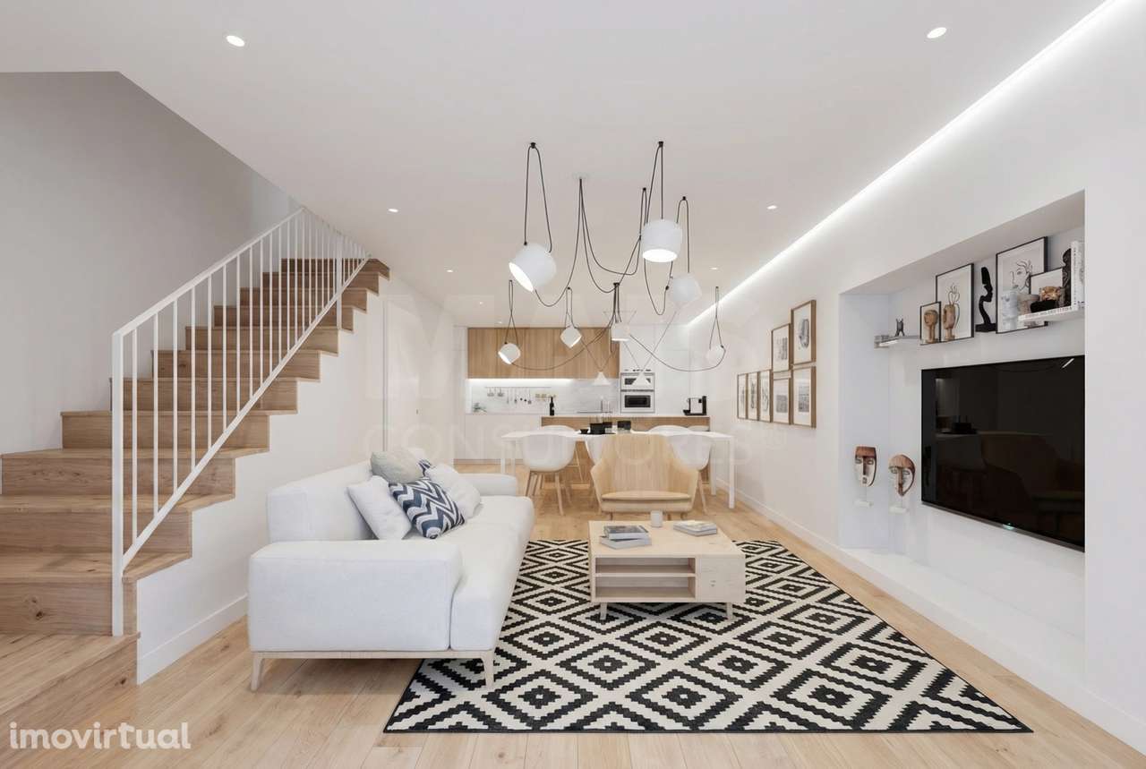 Moradia totalmente remodelada no coração de Peniche! - Grande imagem: 4/50