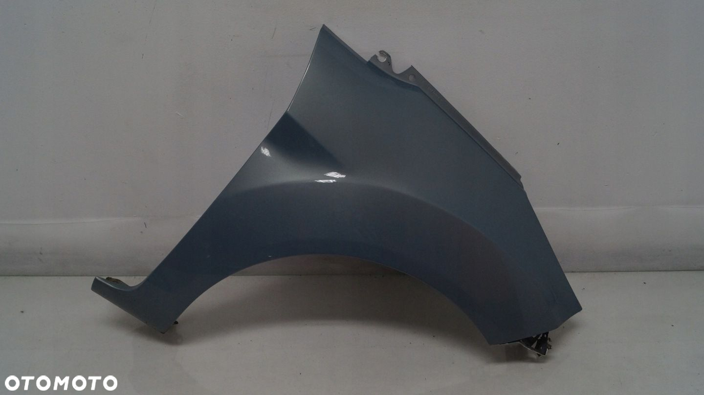 BŁOTNIK PRZEDNI PRAWY FORD FIESTA MK7 79 - 7