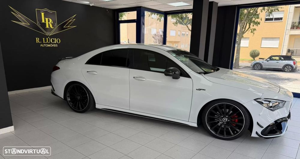 Mercedes-Benz CLA 180 - 4