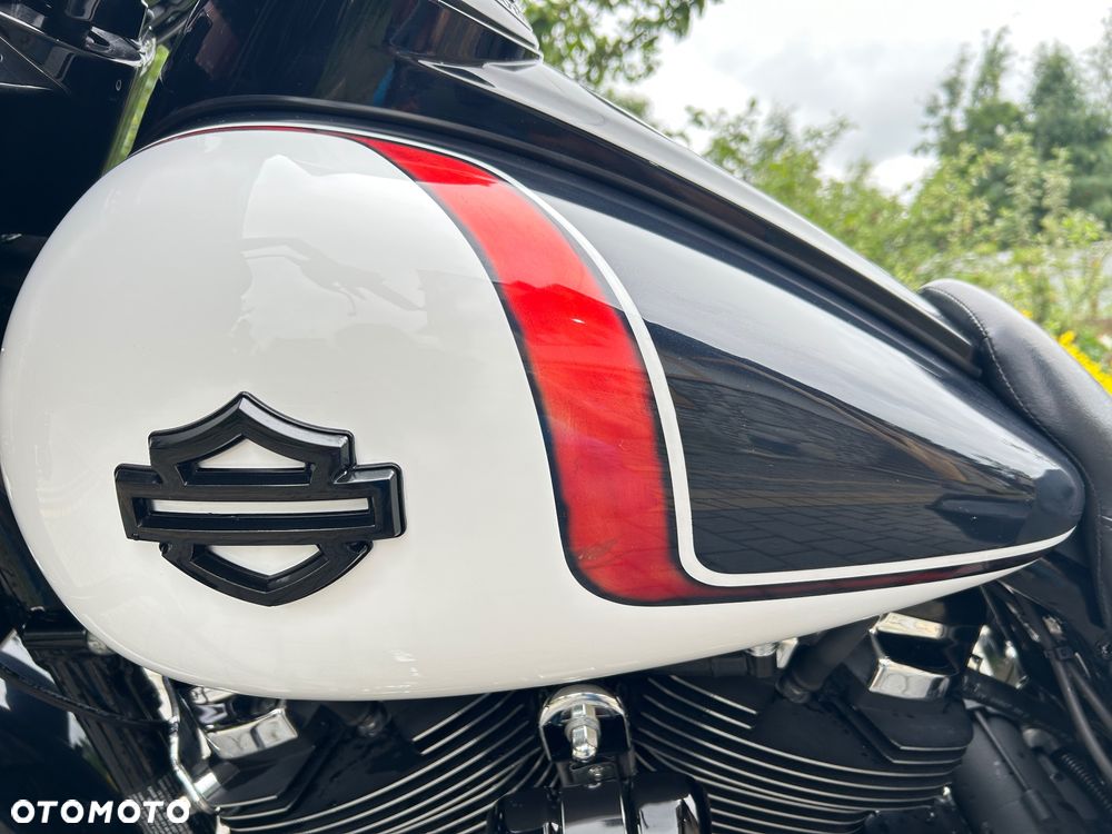 Harley-Davidson FLHXS Special - 4