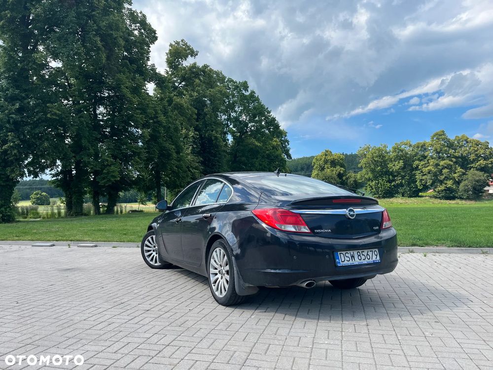 Opel Insignia 2.0 CDTI - 11