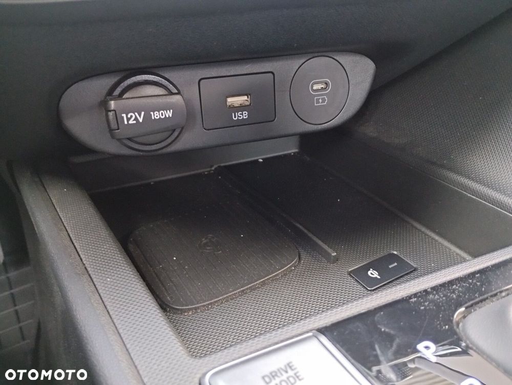 Hyundai Elantra 1.6 Smart CVT - 36