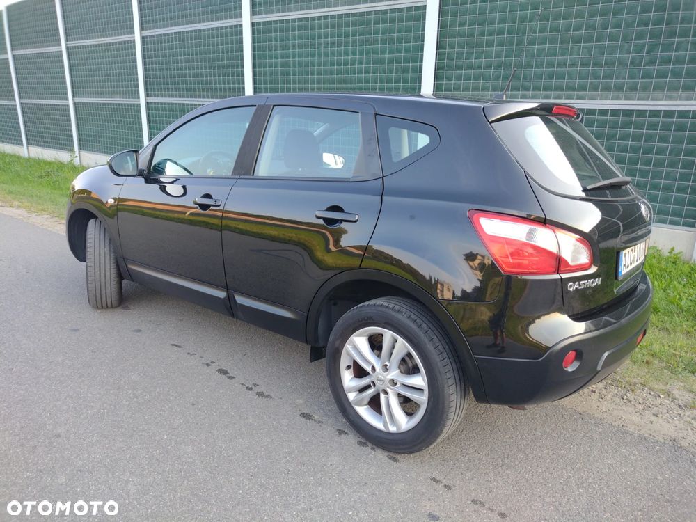 Nissan Qashqai 2.0 360 - 11