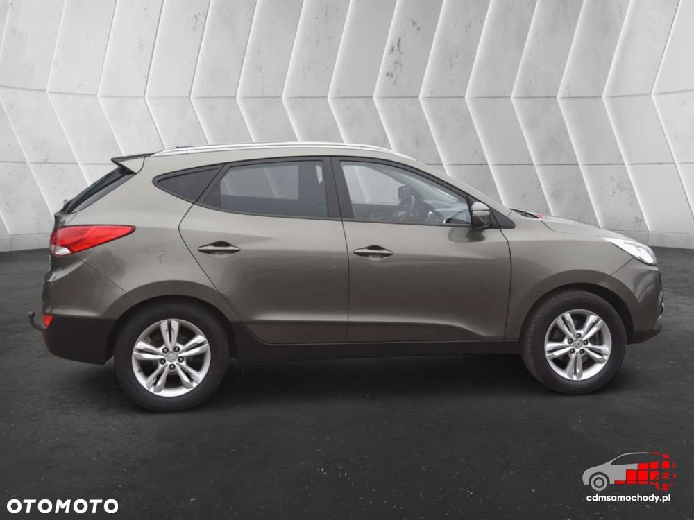 Hyundai ix35 - 11