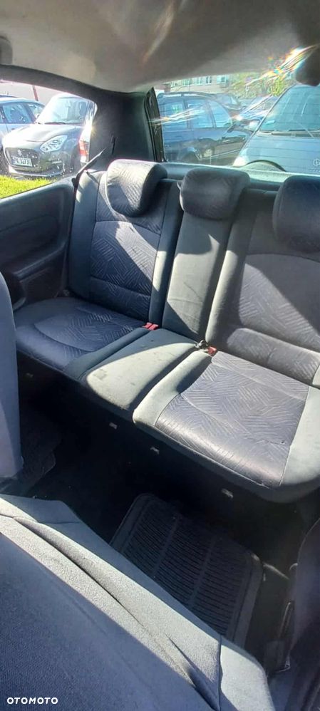 Renault Clio 1.2 16V Alize - 11