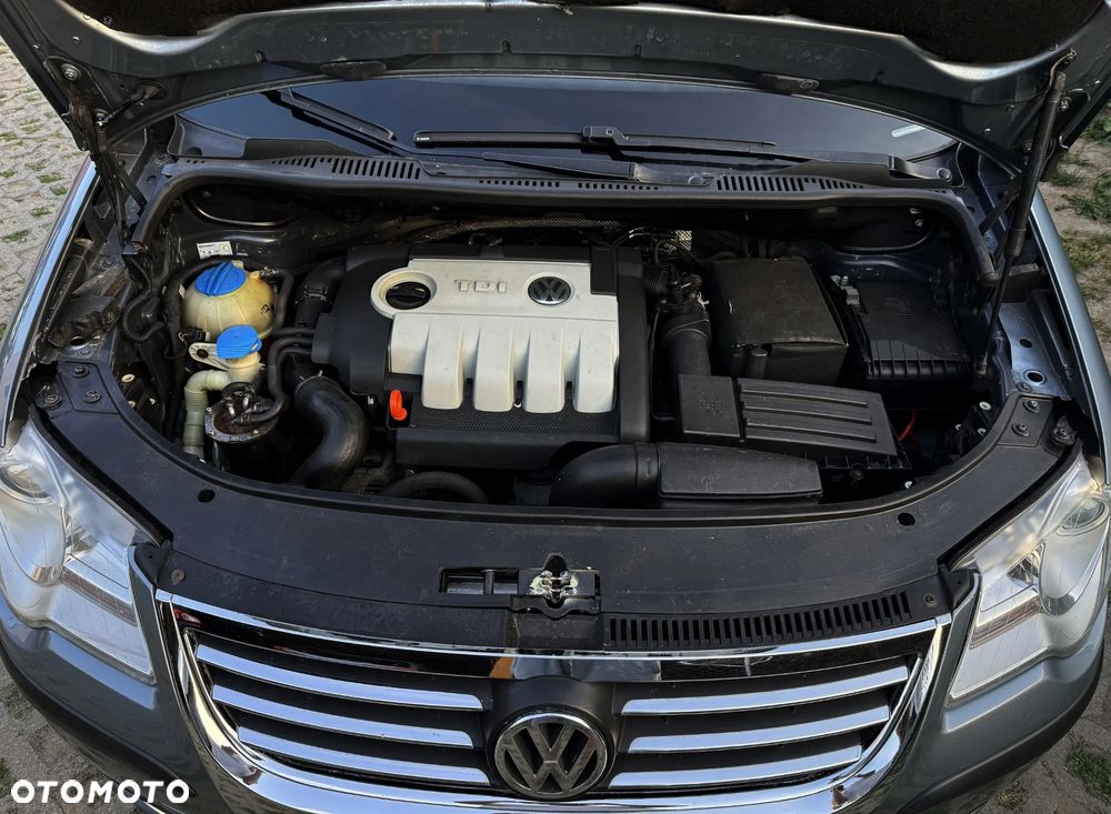 Volkswagen Touran 1.9 TDI Conceptline - 31
