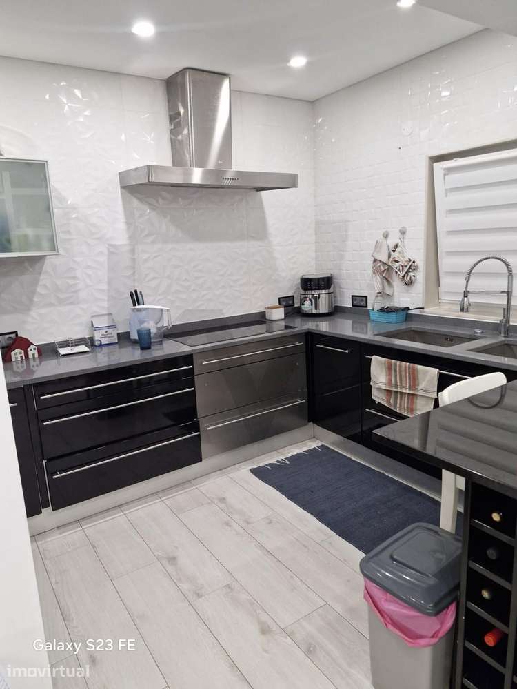 Apartamento T1 Moderno em Vila Nova de Santo André - Grande imagem: 3/18