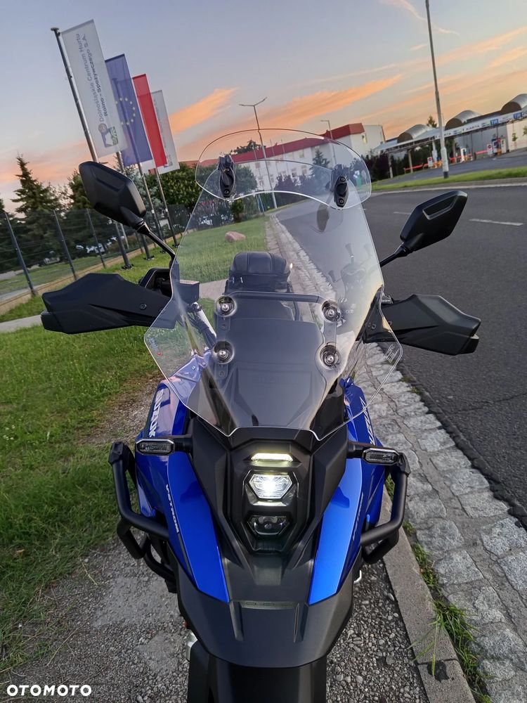 Suzuki V-STROM - 18
