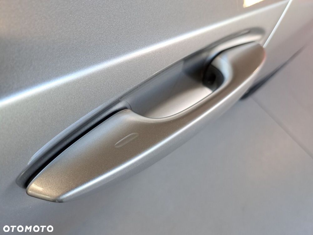 Lexus ES 300h Business Edition + - 40