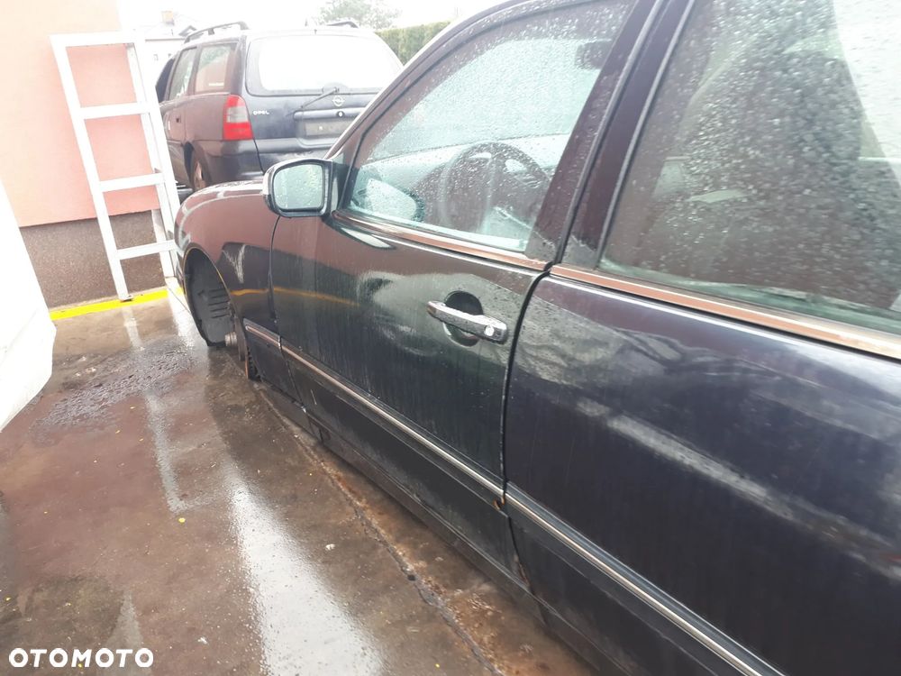 MERCEDES E KLASA W210 LIFT 2.7 CDI RADIO NAWIGACJA ORYGINALNE - 19