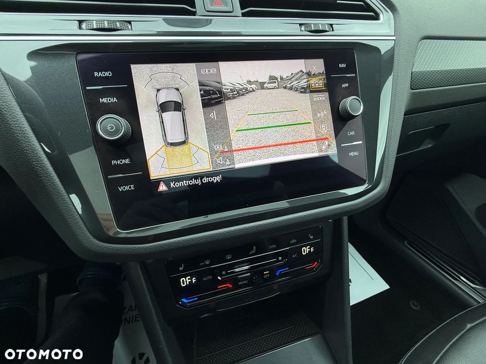 Volkswagen Tiguan - 36