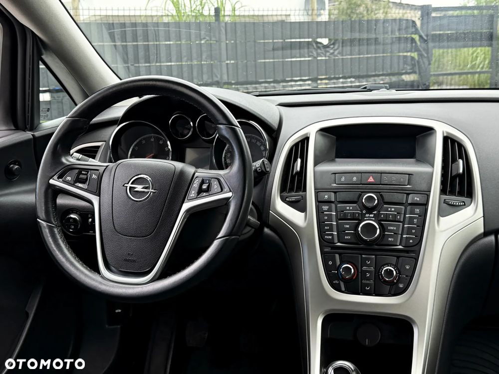 Opel Astra 1.4 Turbo Color Edition - 12