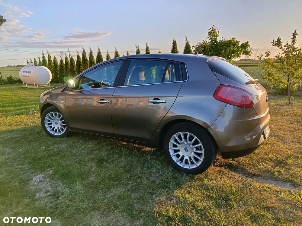 Fiat Bravo 1.9 Multijet Emotion - 10
