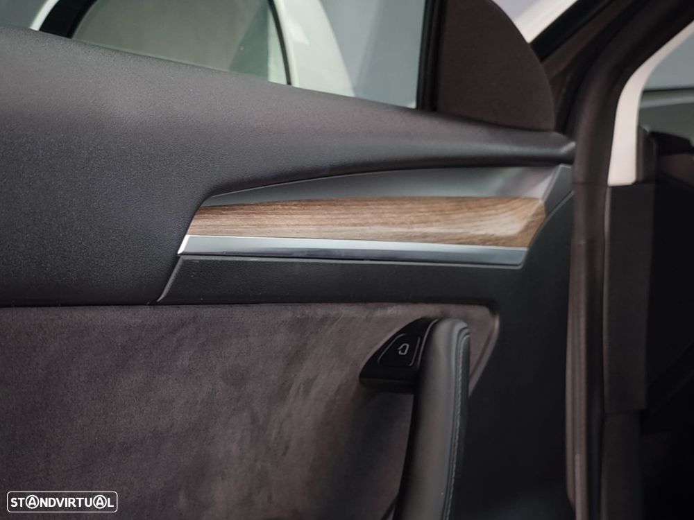 Tesla Model 3 Long Range Tração Integral - 27
