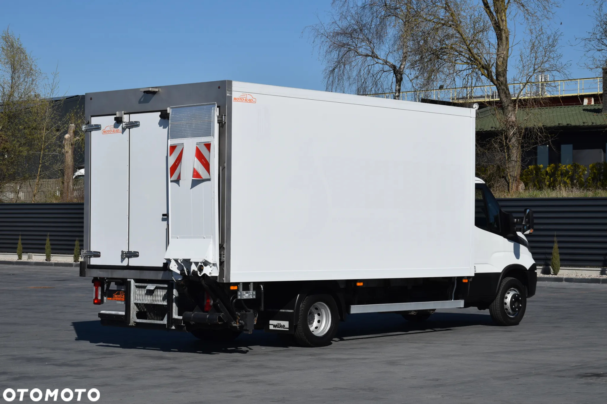 Iveco DAILY 70C18 / 3.0 - 180 KM / AUTOMAT HI-MATIC / 3 OSOBY / CHŁODNIA - MROŹNIA 4,55 M / AGREGAD FRIGOBLOCK / WINDA SORENSEN / KLIMA / TEMPOMAT / KAMERA COFANIA / REGULOWANE ZAWIESZENIE / SERWISOWANY / SPROWADZONY Z NIEMIEC - 5