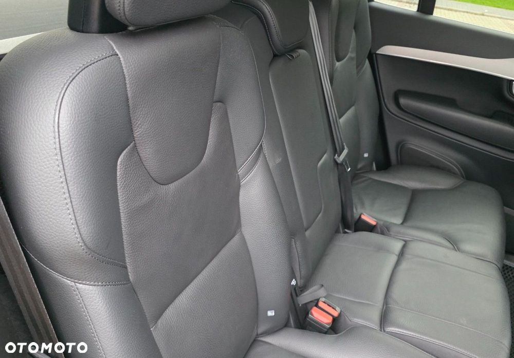 Volvo XC 90 - 29