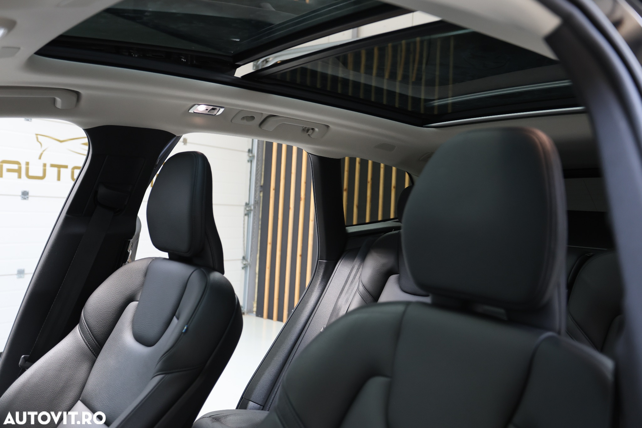 Volvo XC 60 Recharge T6 Twin Engine eAWD Inscription Expression - 30