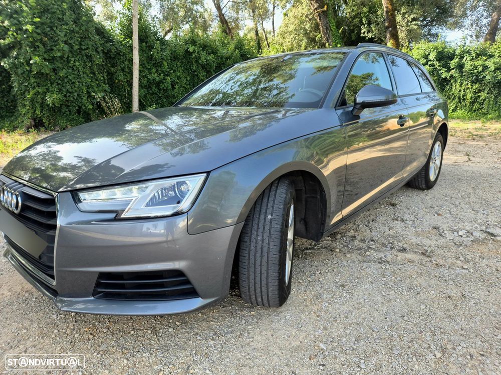 Audi A4 Avant 2.0 TDI Business Line - 23