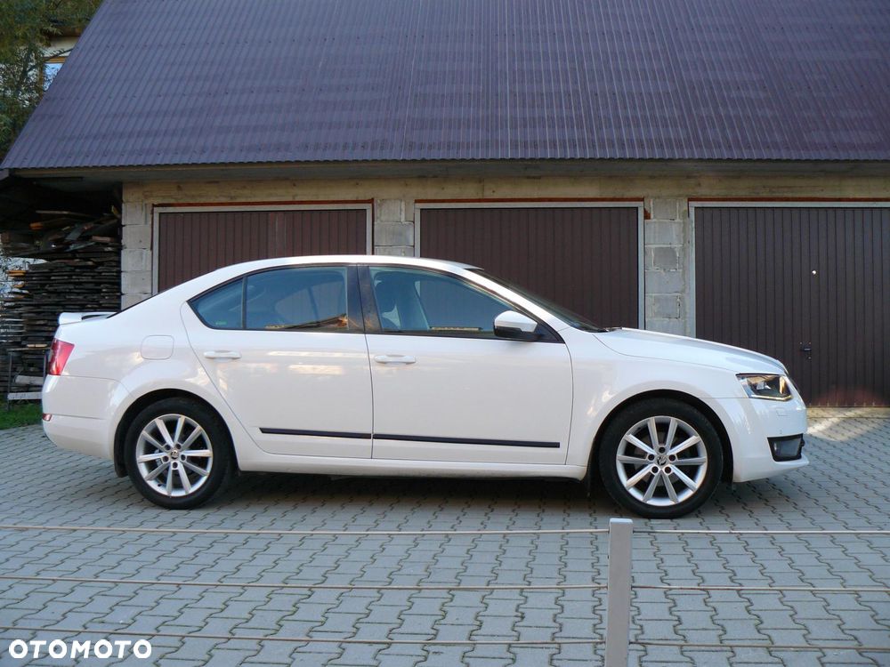 Skoda Octavia 1.6 TDI Elegance DSG - 13