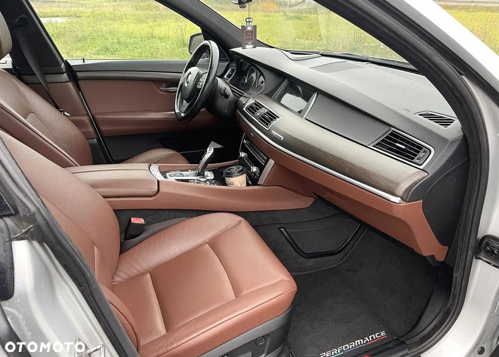 BMW Seria 5 535i xDrive Sport-Aut - 7