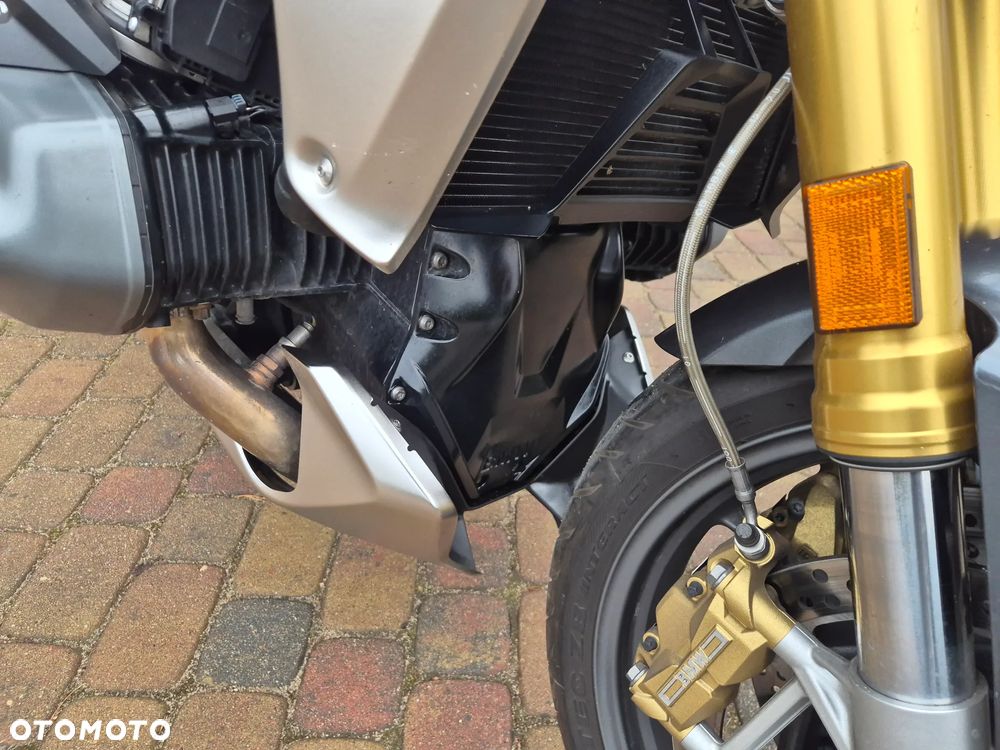 BMW R - 6