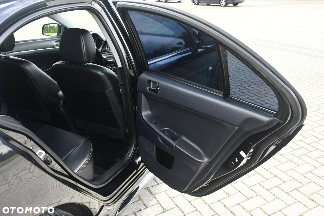 Mitsubishi Lancer - 19