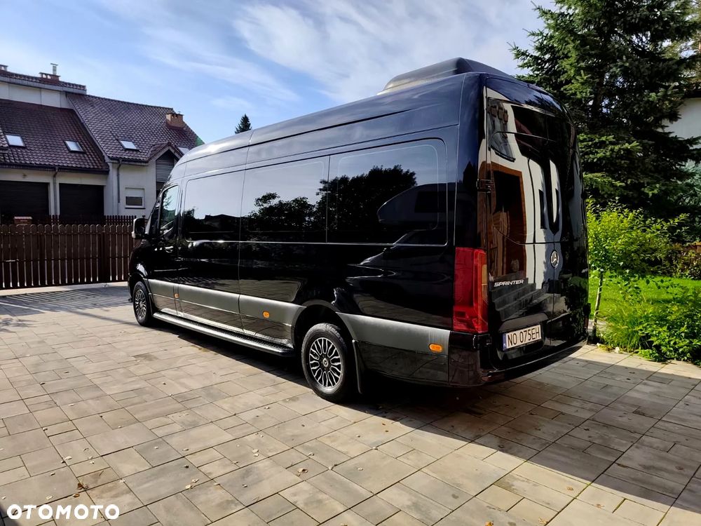 Mercedes-Benz Sprinter - 9