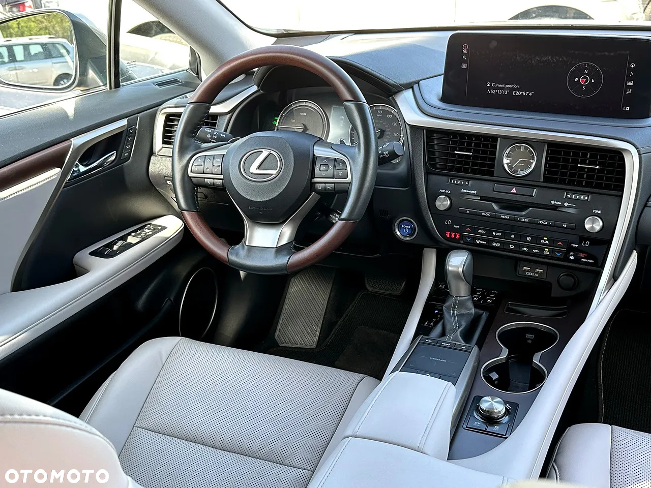 Lexus RX - 13