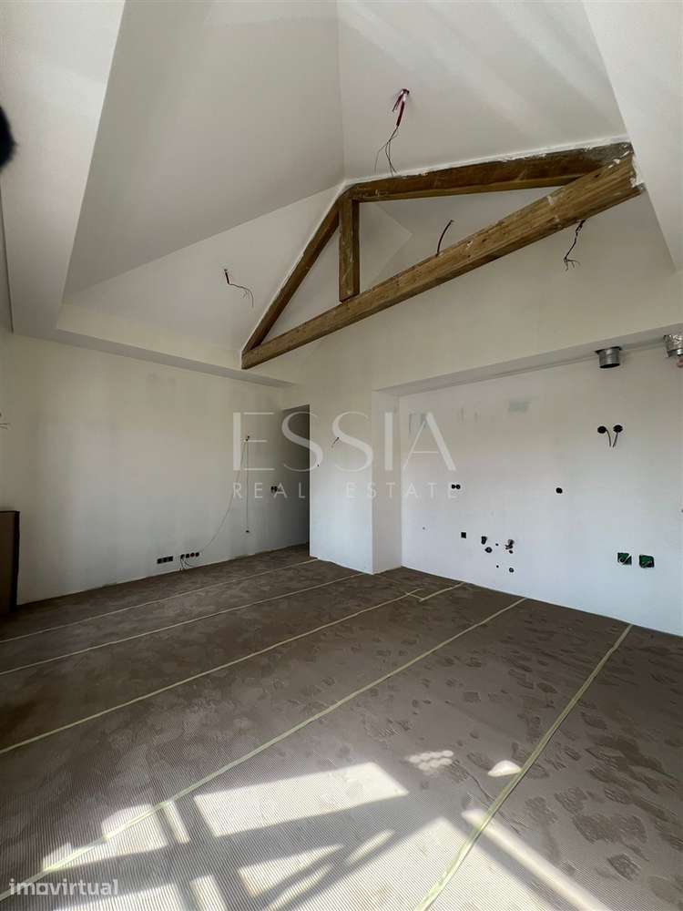 Apartamento T1 Remodelado com Varanda na Baixa do Porto - Grande imagem: 5/20