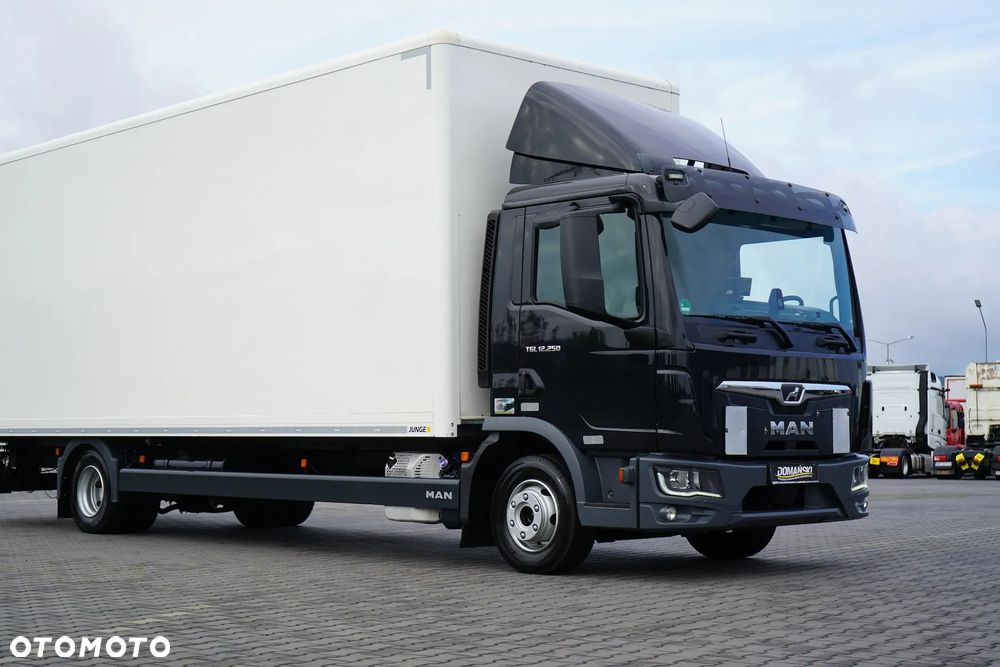 MAN TGL / 12.250 / ACC / EURO 6 / KONTENER + WINDA / 20 PALET - 33