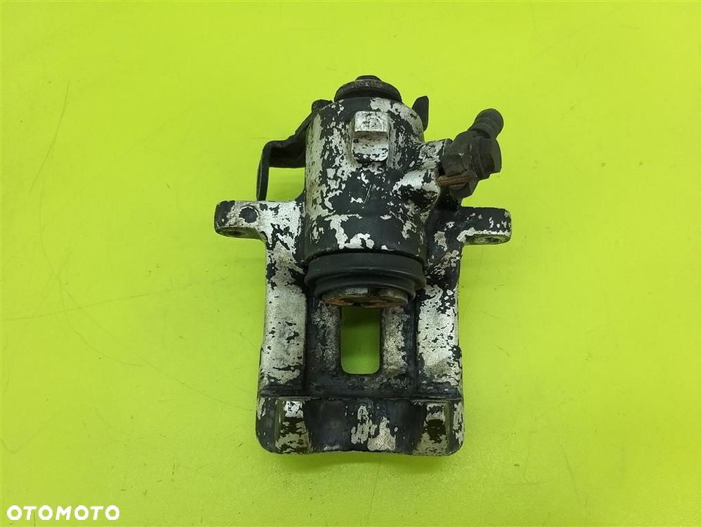 Zacisk hamulcowy tył lewy Audi A4 B6 8E  2000-2006 SEDAN SKODA VW SEAT - 2