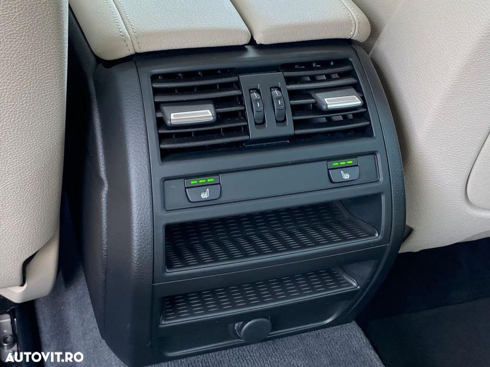 BMW Seria 5 525d xDrive - 25