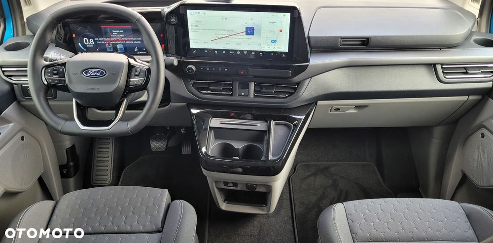 Ford Tourneo Custom - 9