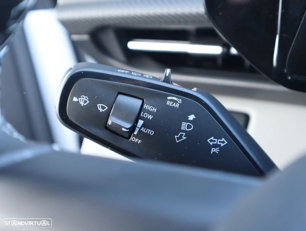 Ford Explorer 77 kWh Premium - 46