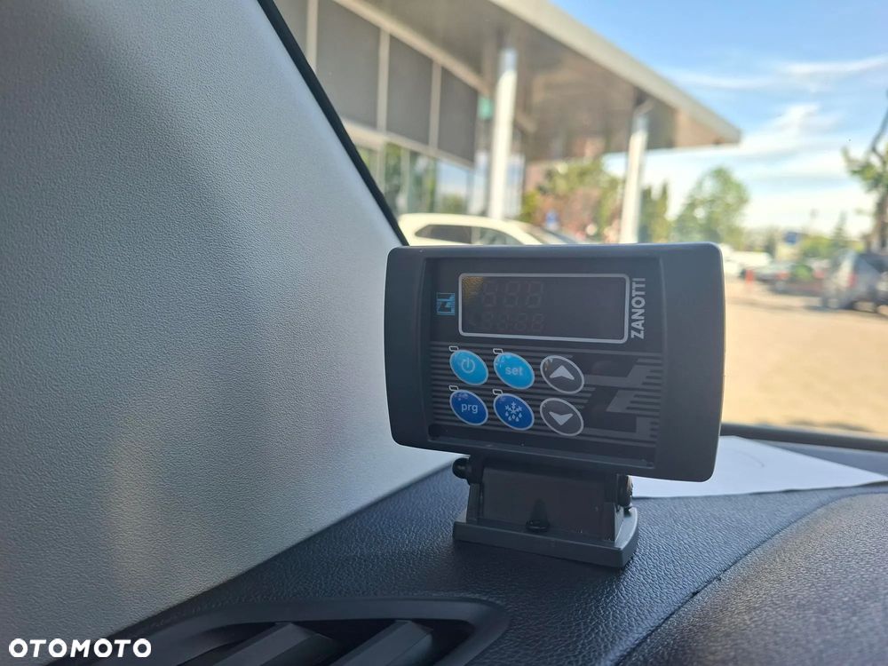 Toyota Proace City Standard 1.5 D-4D 130KM 8A/T Active - izoterma - 12