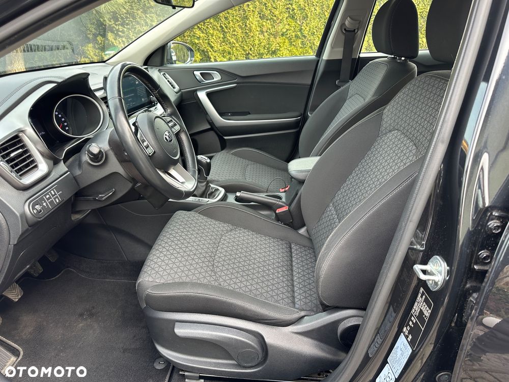 Kia XCeed 1.5 T-GDI OPF BLACK XDITION - 20