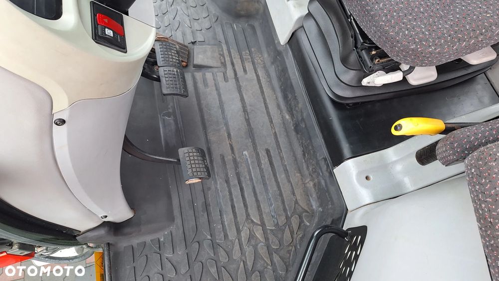 Massey Ferguson 6445 - 12