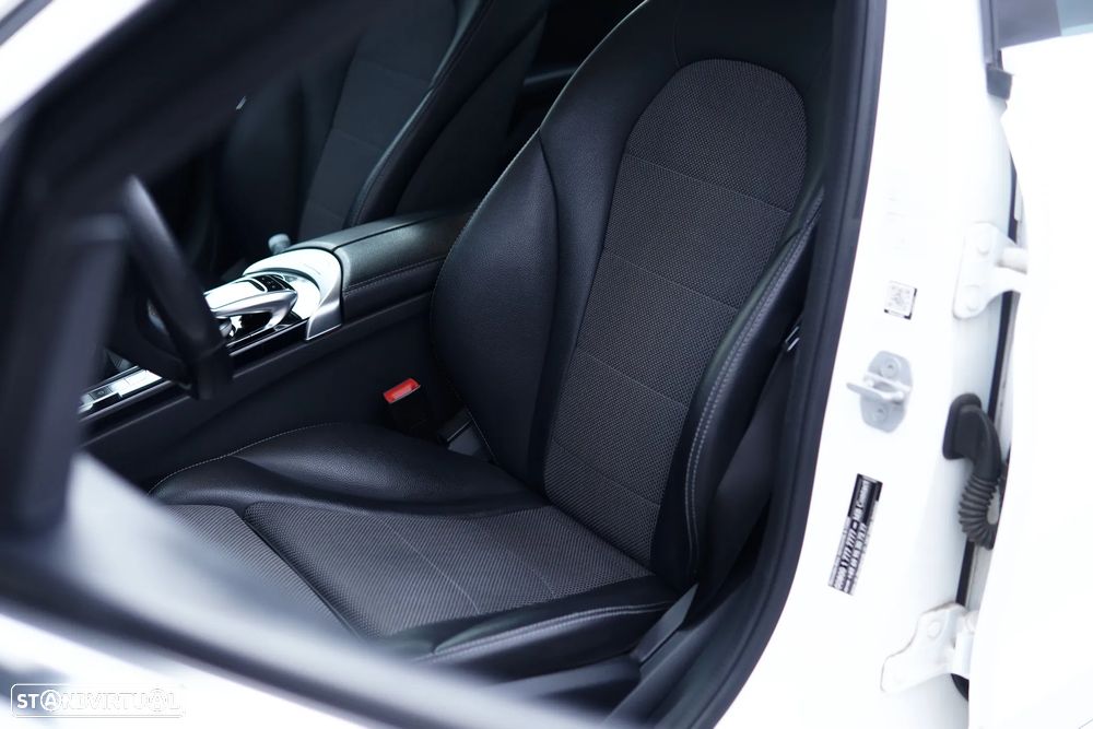 Mercedes-Benz C 200 CDI DPF (BlueEFFICIENCY) Avantgarde - 52