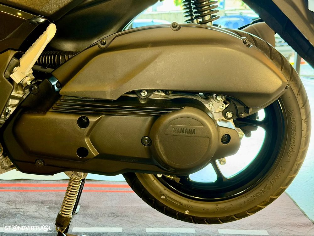 Yamaha NMAX - 17
