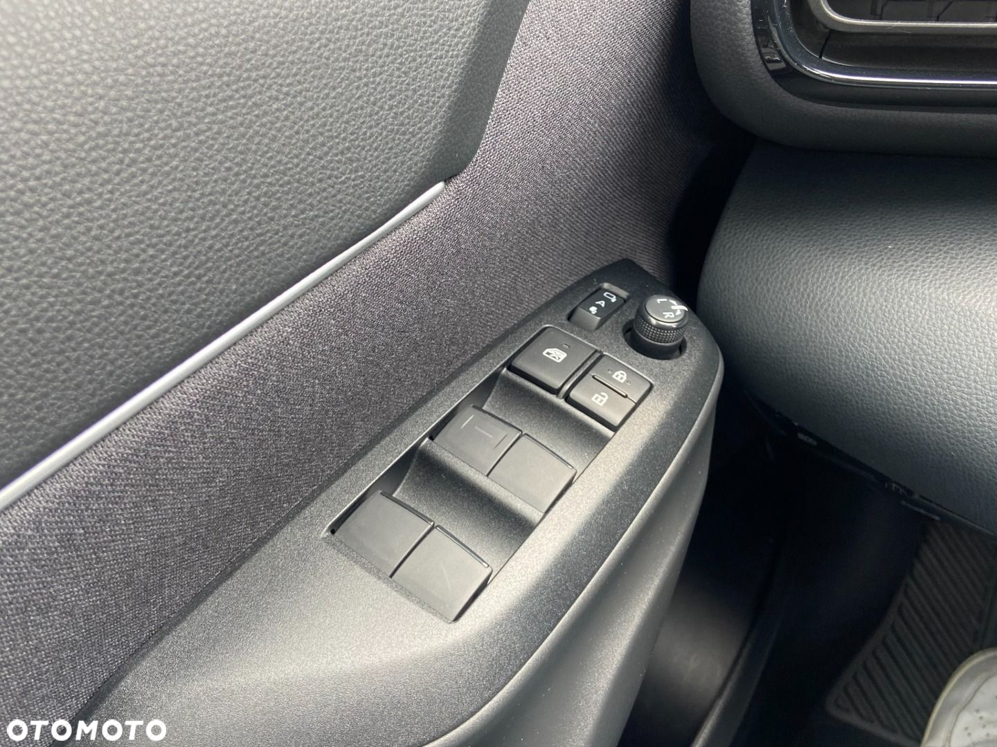 Toyota Yaris Cross Hybrid 1.5 Comfort - 18